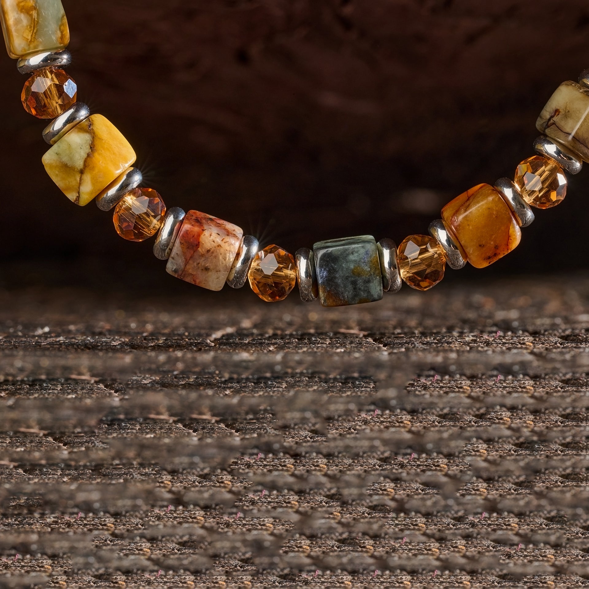 Cube Xiuyan Jade Bracelet（7mm）