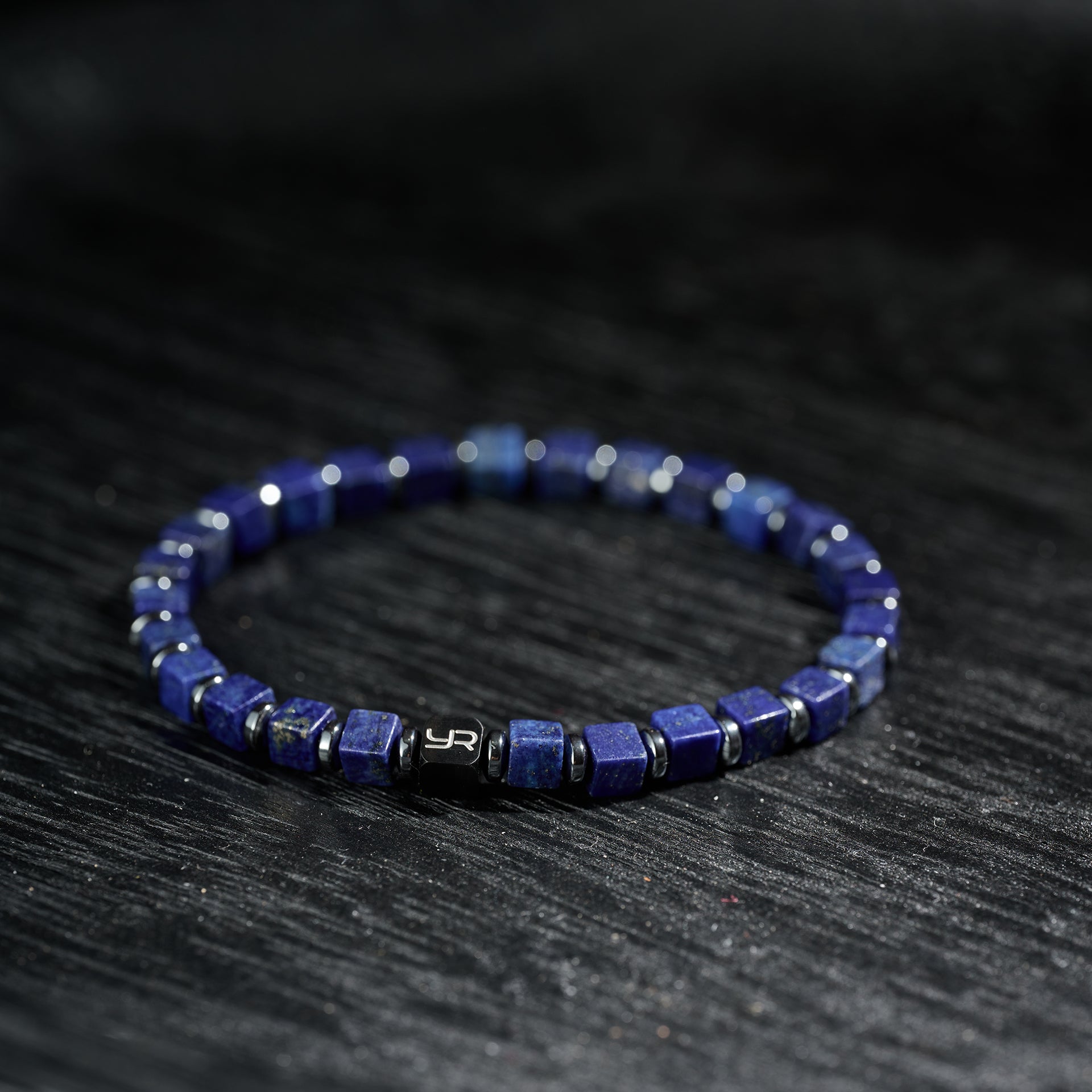 Square-Cut Lapis Lazuli Bracelet（4mm）