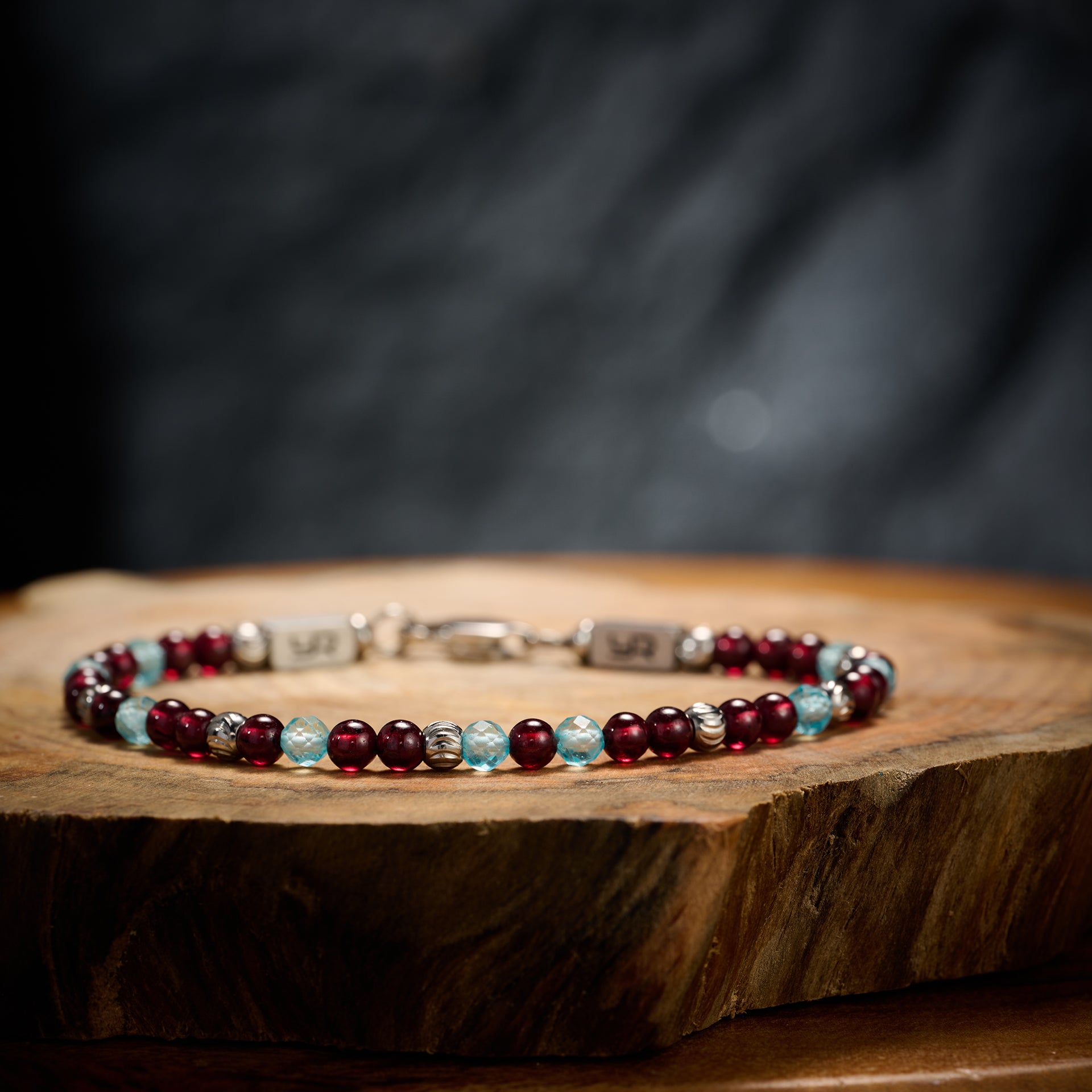 Garnet & Topaz Bracelet（4mm）