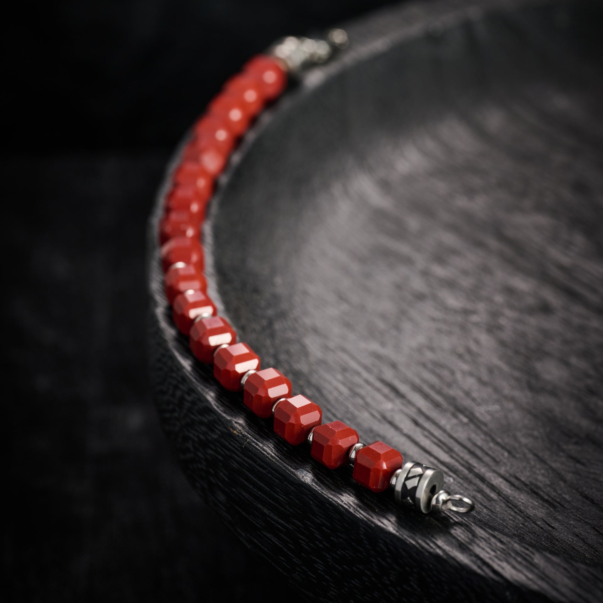 Faceted Red Jasper Bracelet（7mm）