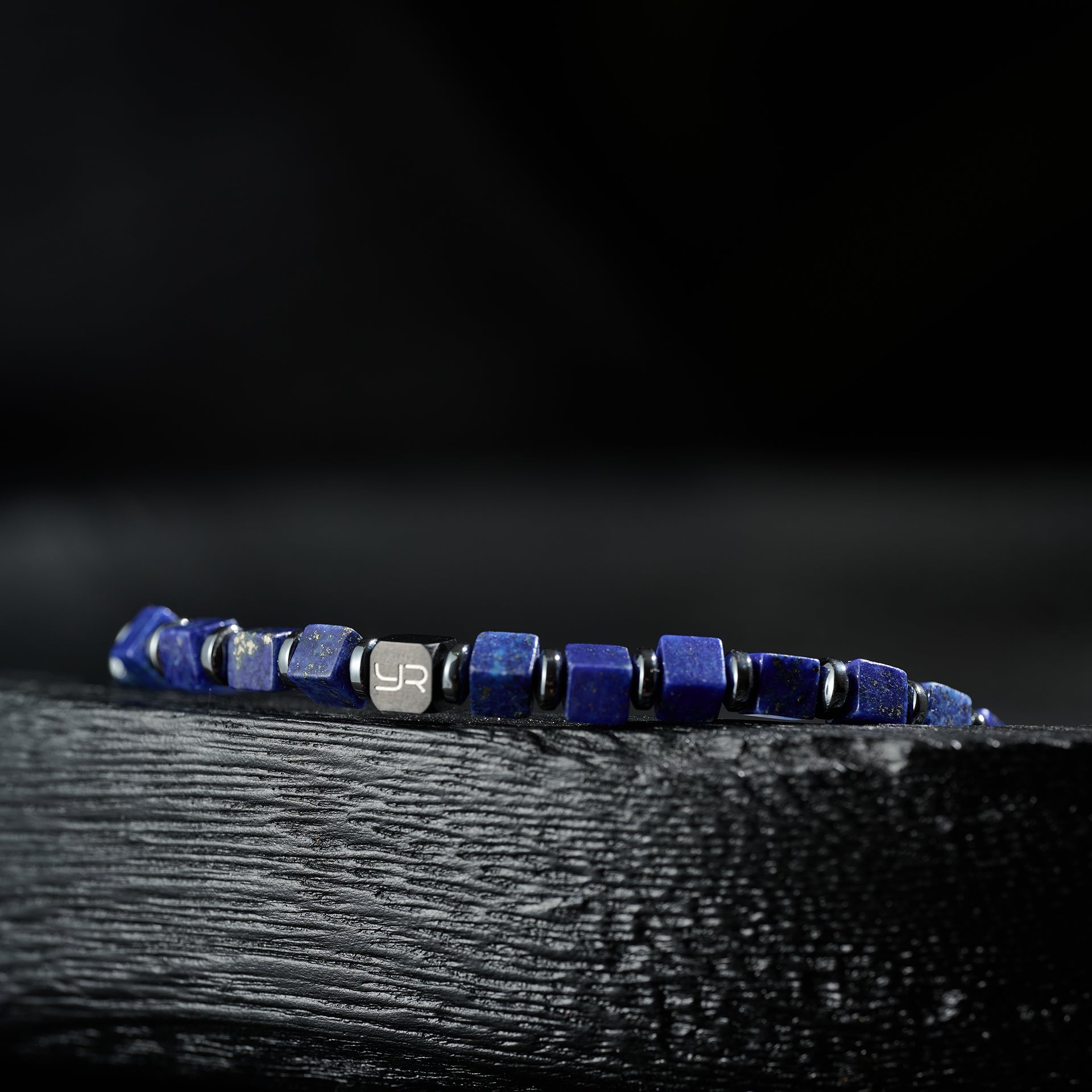 Square-Cut Lapis Lazuli Bracelet（4mm）
