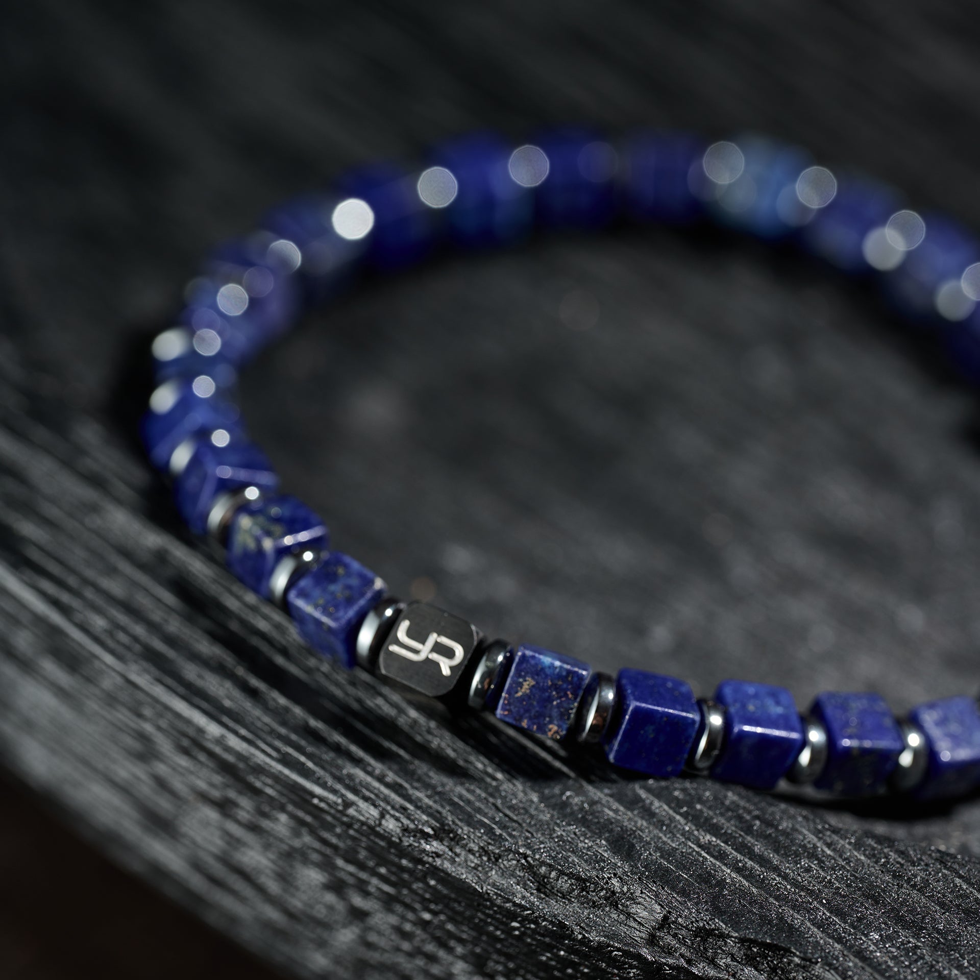 Square-Cut Lapis Lazuli Bracelet（4mm）