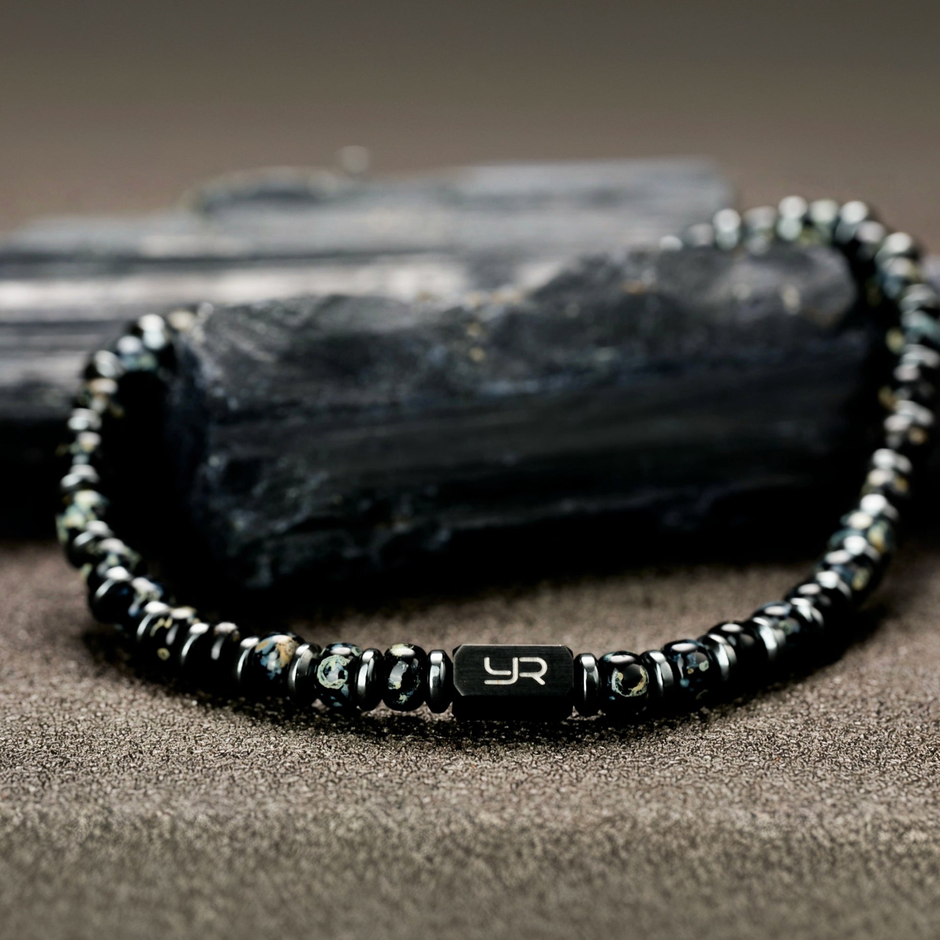 Black Miyuki Bead & Hematite Bracelet（4mm）